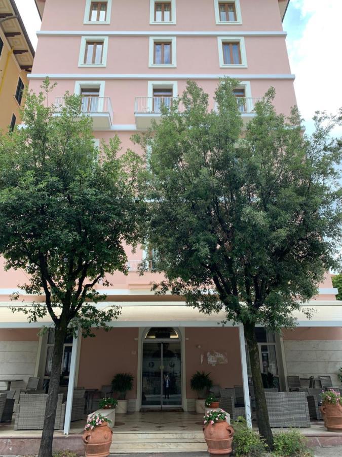 Hotel Biondi 몬테카티니테르메 외부 사진